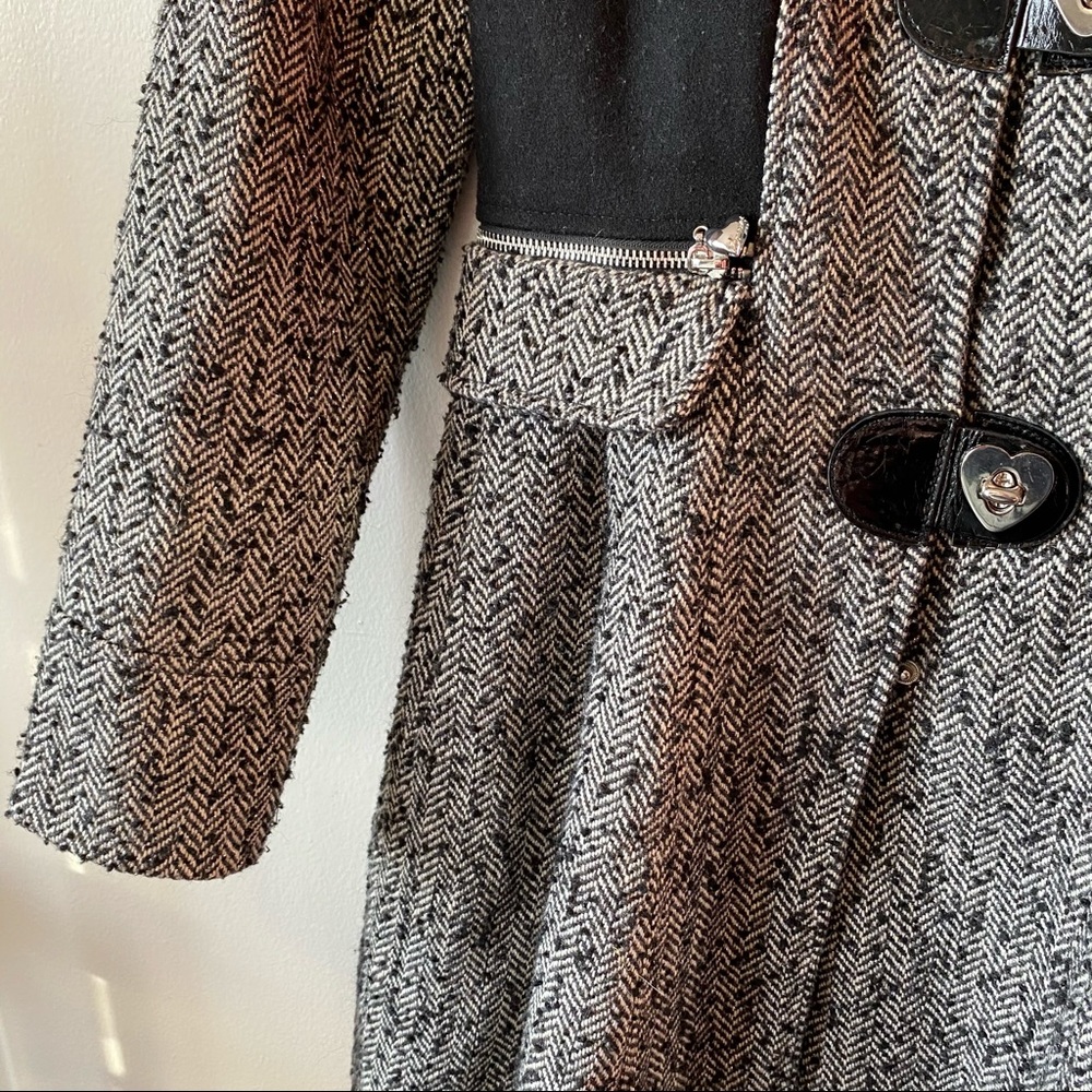 Betsy Johnson Herringbone Wool Peplum Dress Coat Size 6 - Picture 5 of 15